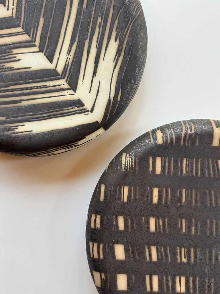 Issaki kiln - Cake Plate