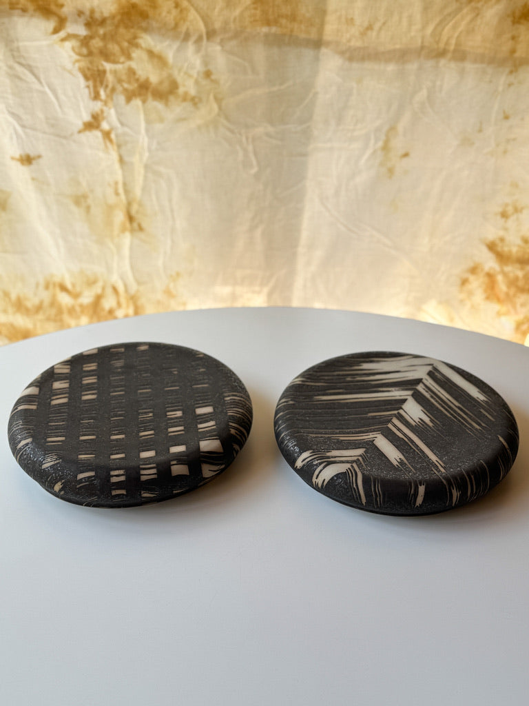 Issaki kiln - Cake Plate