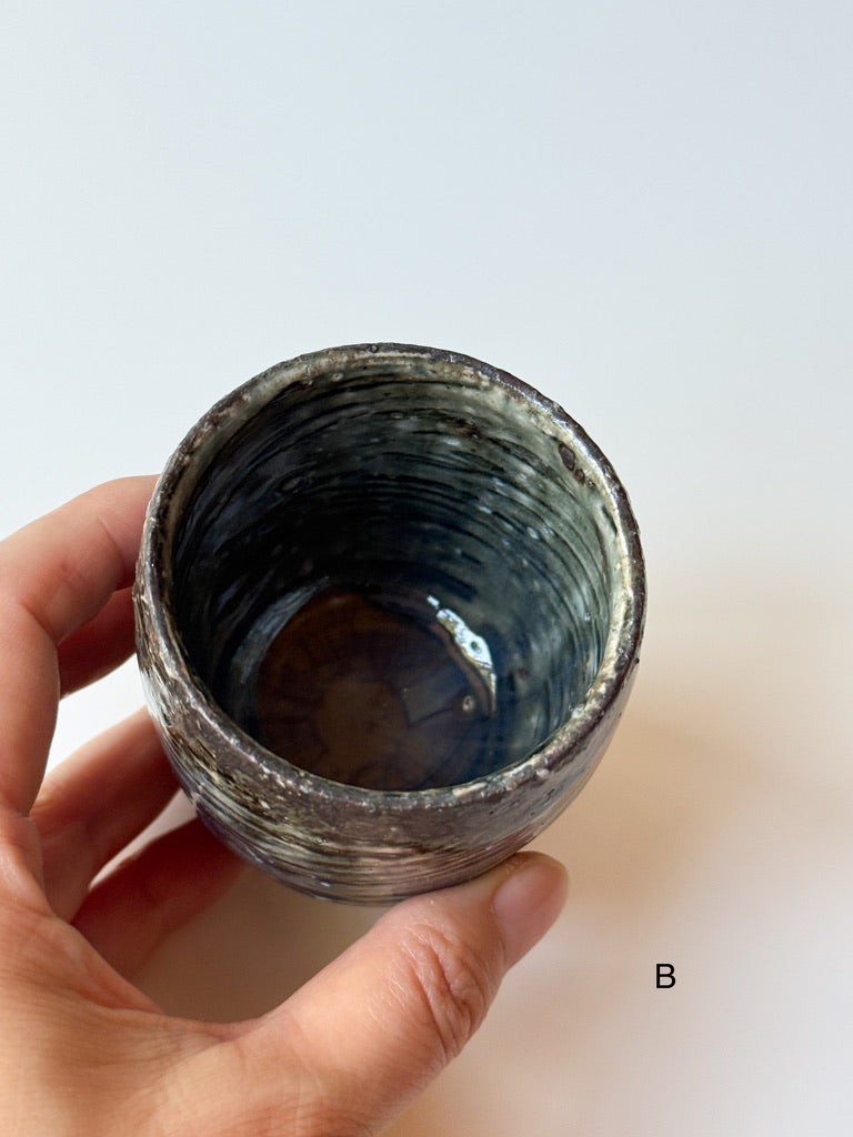 Issaki kiln -  "Naderu" Yunomi cup