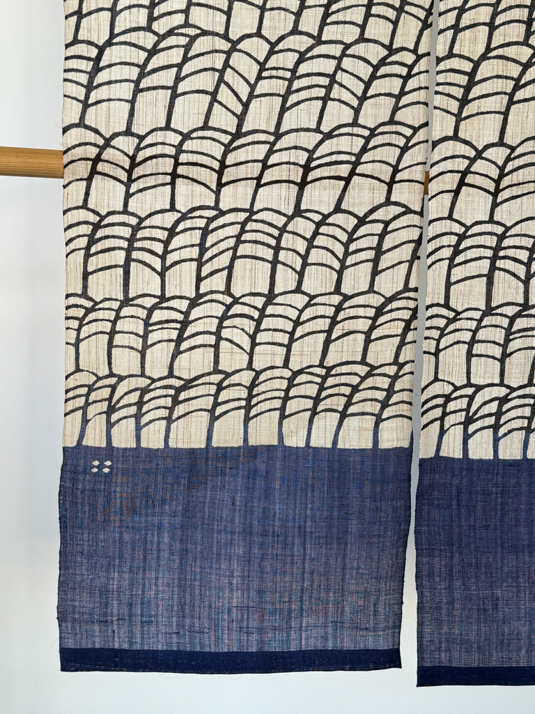 Yotsume Dye House - Noren Curtain "Pampas Grass" 4 panels