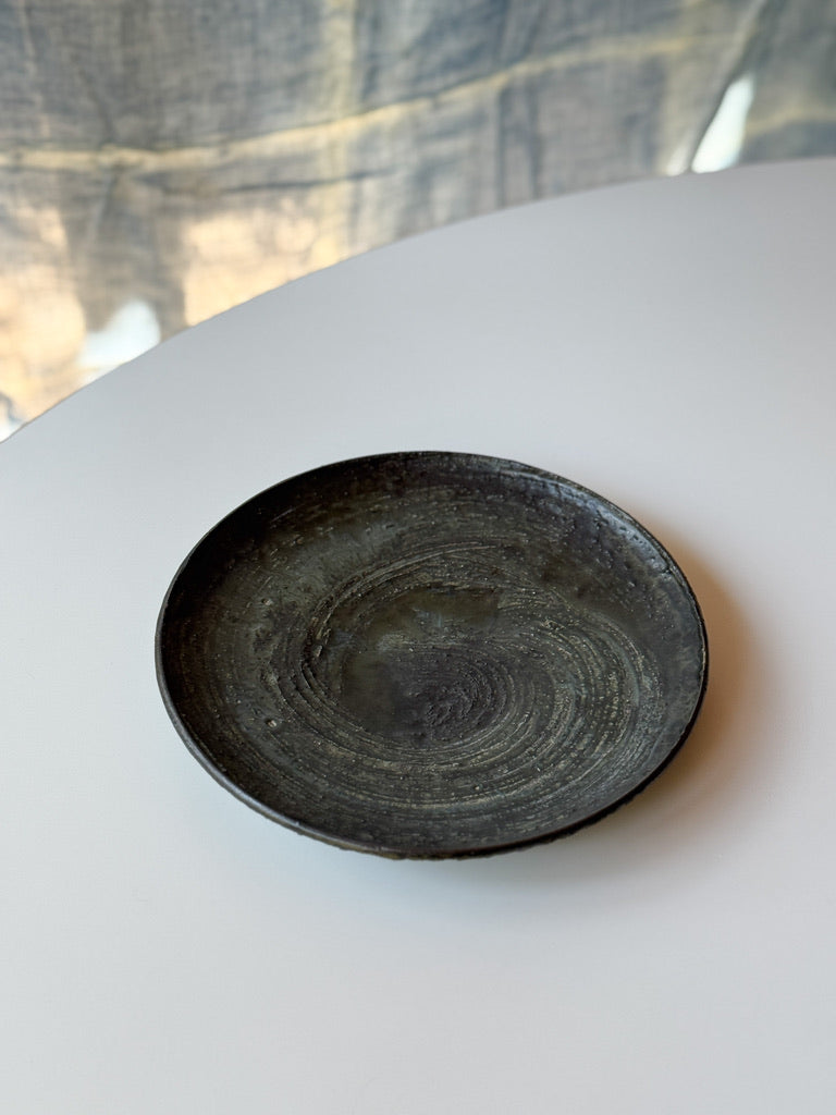 Issaki kiln -  "Naderu" Plate