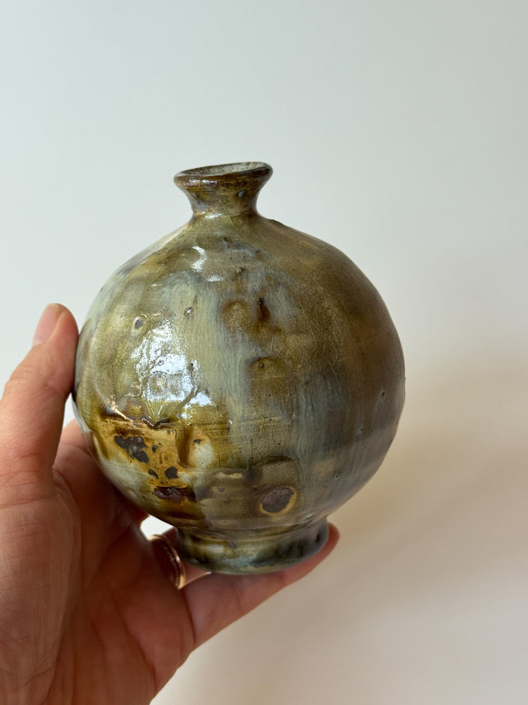 Yamanokuchi Kiln - Round bud vase