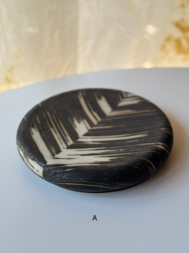 Issaki kiln - Cake Plate