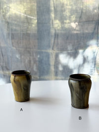 Issaki kiln -  Tumbler with Dark Glaze Flow