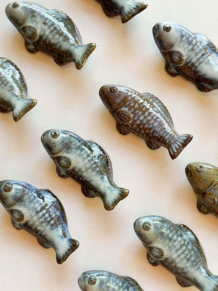 Nakadera kiln - Fish utensil rest, B