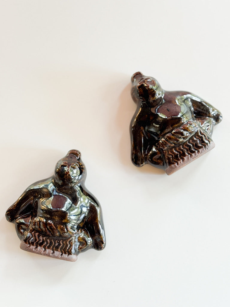 Nakadera kiln - Sumo Wrestler Paperweight