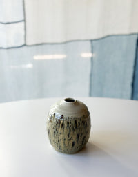 Chihiro Kiln -  Round Vase