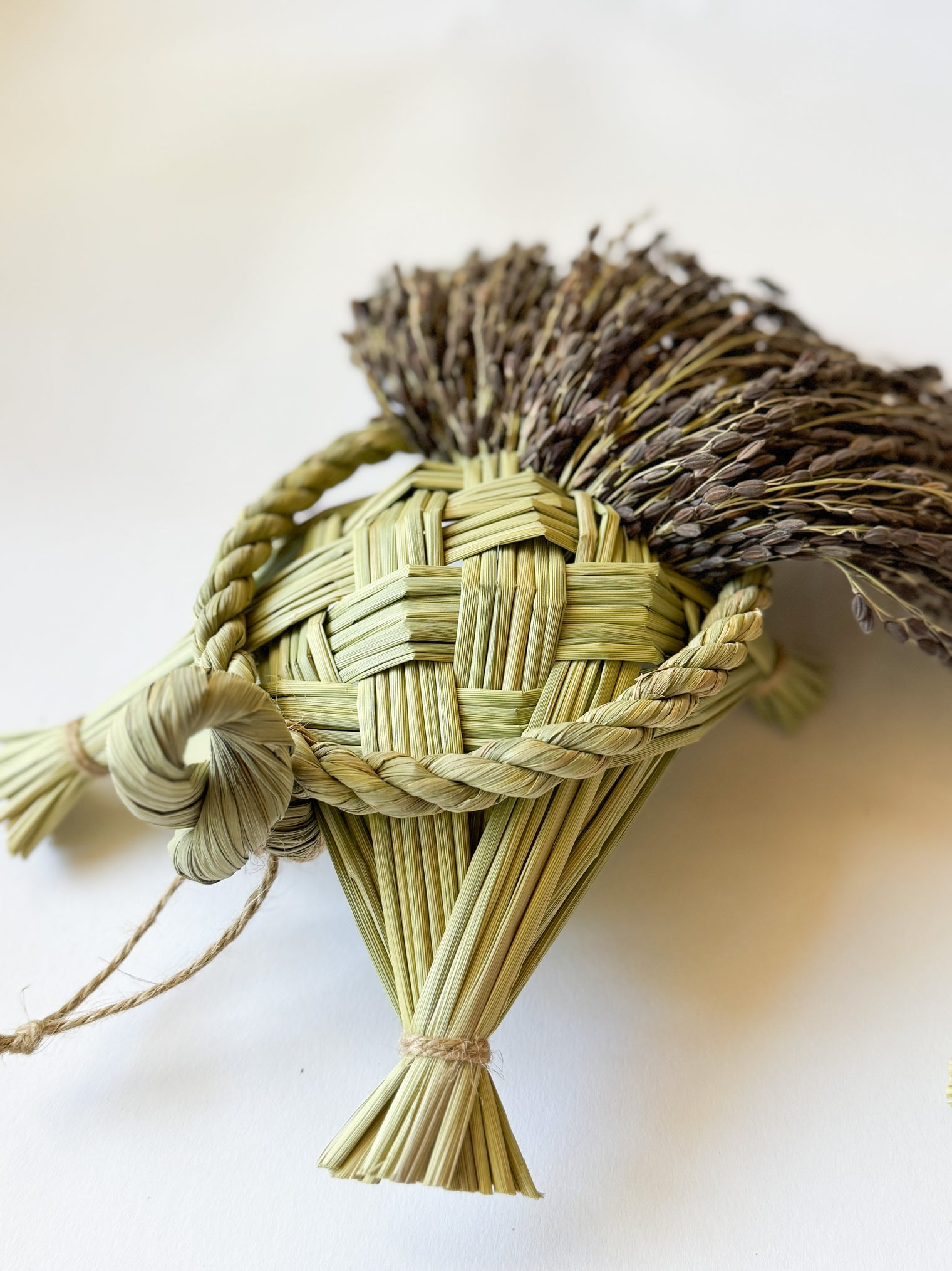 Takubo Straw Decoration - Iwai Kame (tortoise)