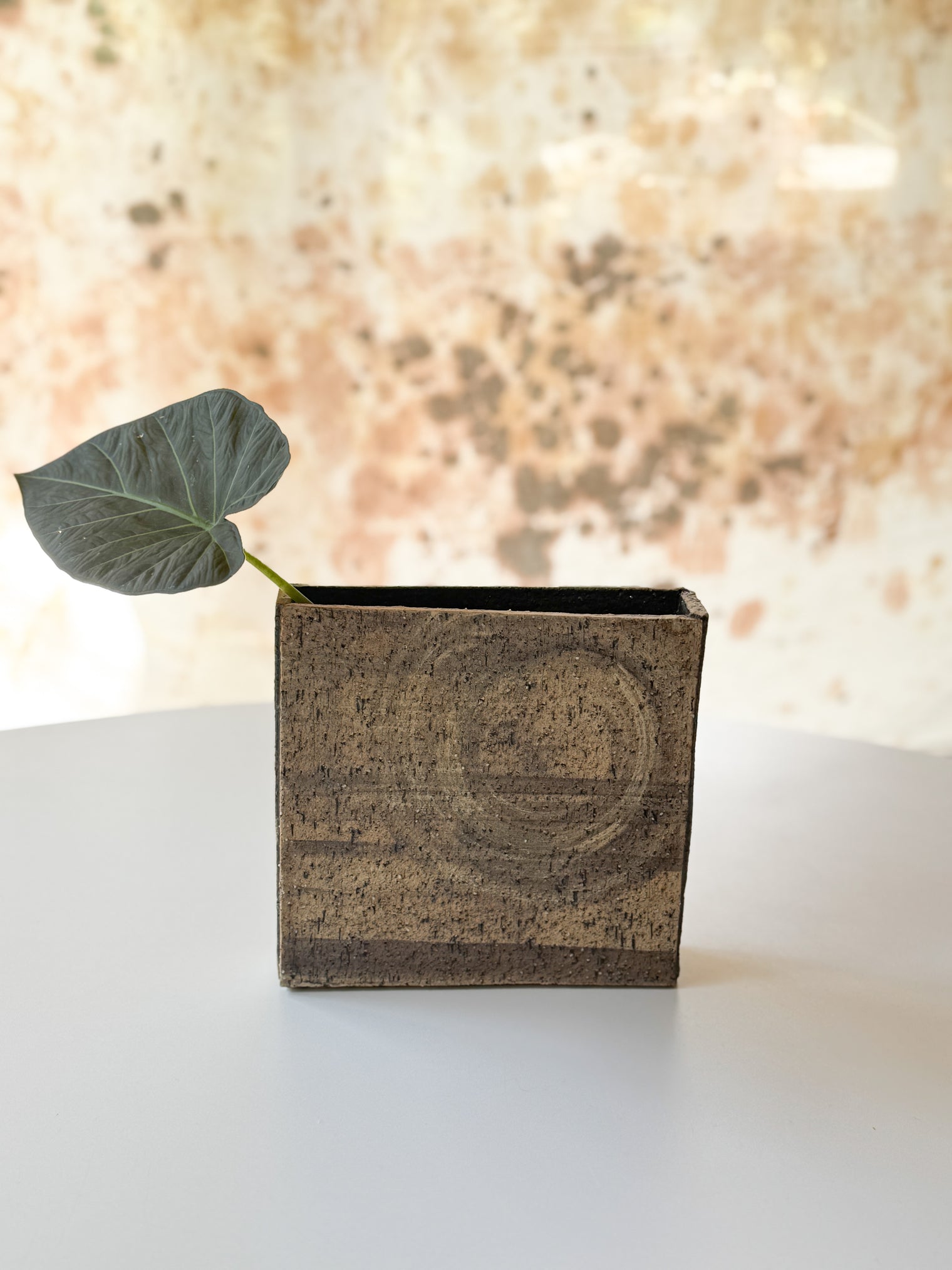 Yamanokuchi Kiln - "Hako" Flower vase, Medium