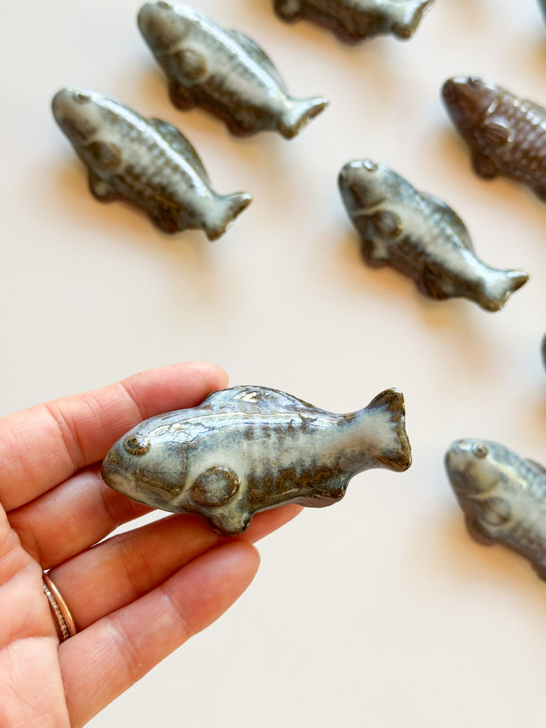 Nakadera kiln - Fish utensil rest, B