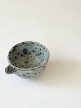Load image into Gallery viewer, Moriyama Kiln -  &quot;Teno&quot; katakuchi bowl
