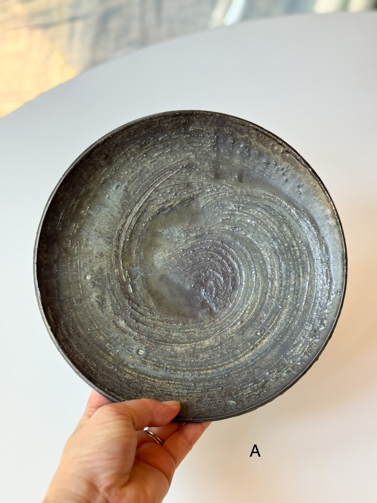 Issaki kiln -  "Naderu" Plate
