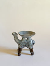 Load image into Gallery viewer, Nakadera kiln - Camel holding plate
