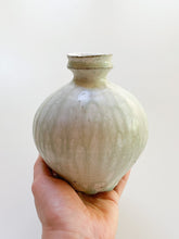 Load image into Gallery viewer, Moriyama Kiln -  Round Vase
