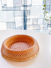 Load image into Gallery viewer, Yasuo Fukusaki - Bamboo basket, Shallow 2
