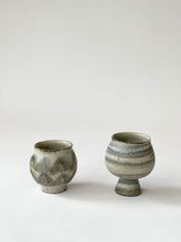 Load image into Gallery viewer, Issaki kiln -  round cup, triangle

