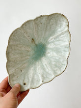 Load image into Gallery viewer, Moriyama Kiln - &quot;Hanabishi&quot; diamond shape plate
