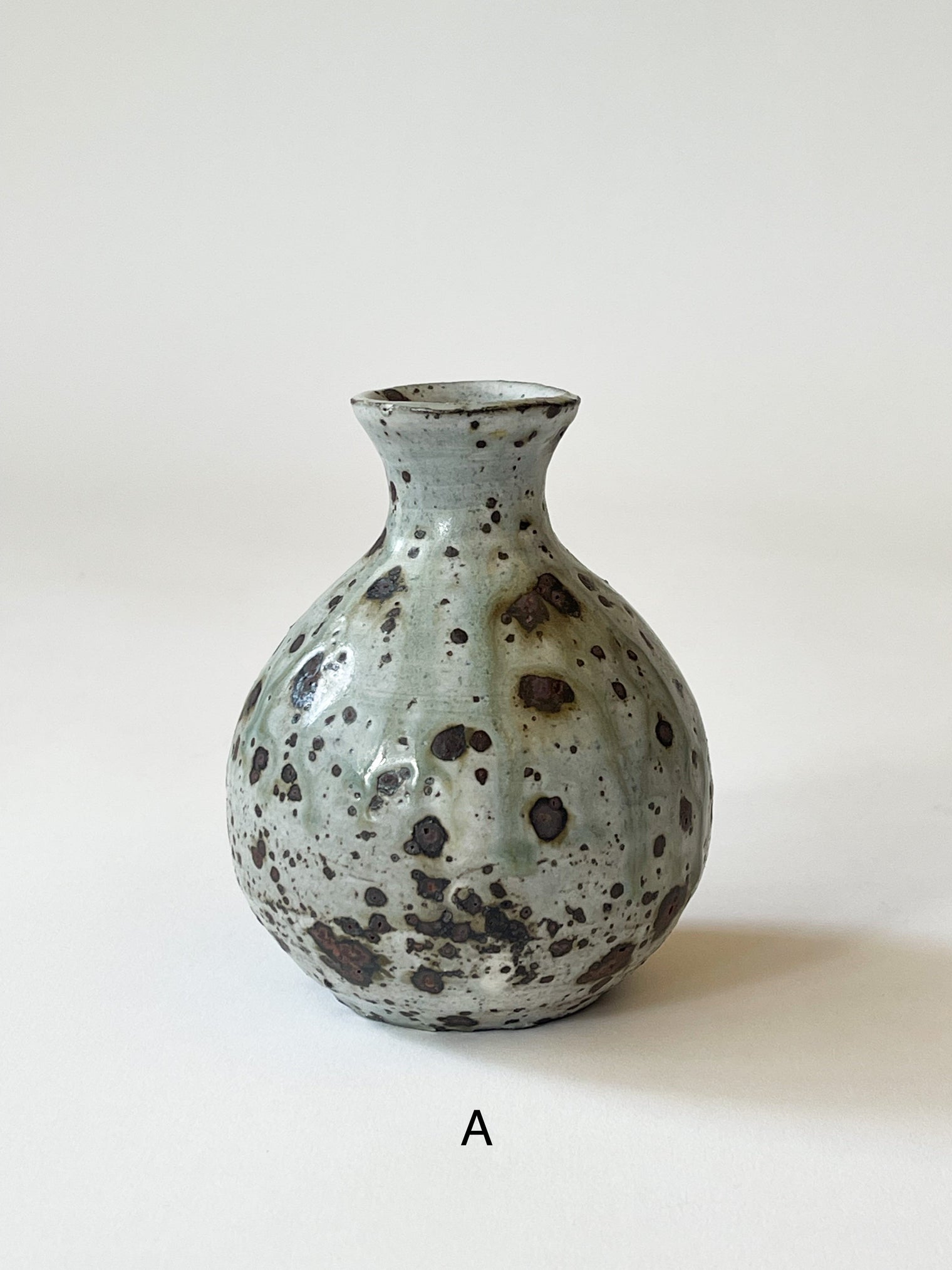 Moriyama Kiln -  "Teno" bottle