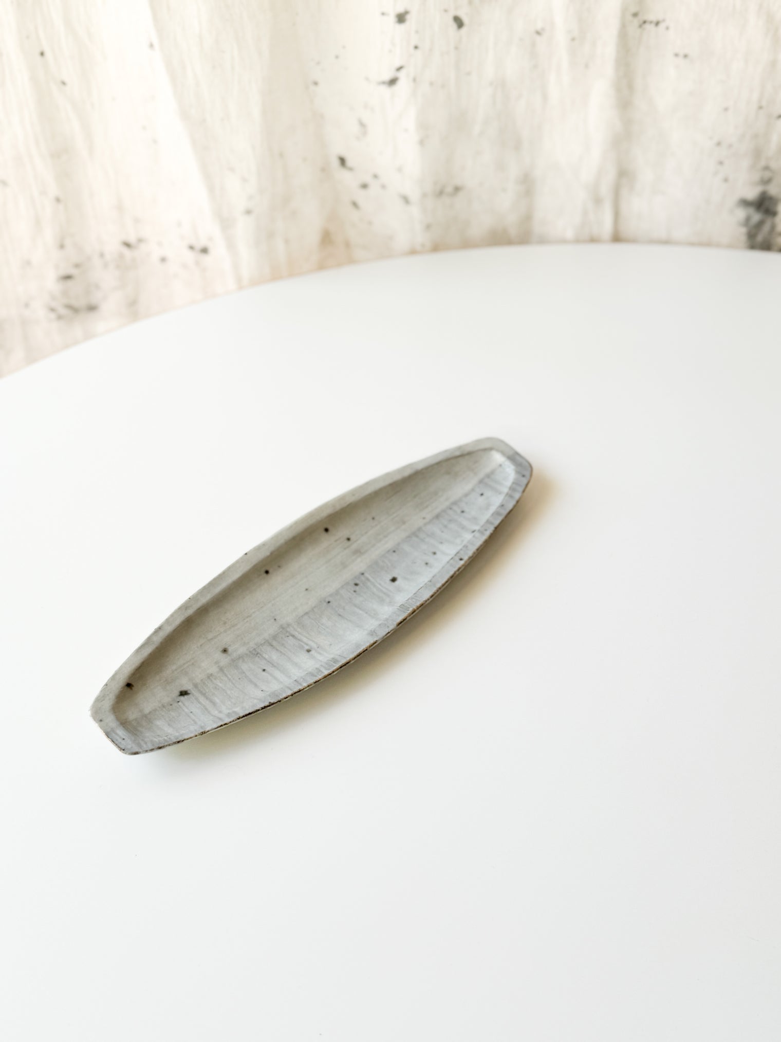 Moriyama Kiln - Leaf plate, white