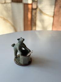 Nakadera kiln - Dog holding a cup!