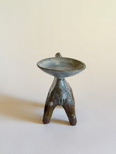 Load image into Gallery viewer, Nakadera kiln - Camel holding plate
