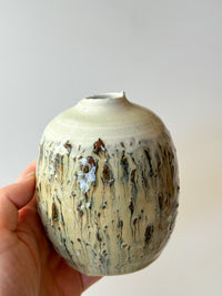 Chihiro Kiln -  Round Vase