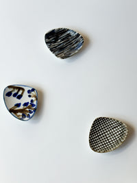 Yuko Shige Porcelain - Shell-Shaped Mini Plate