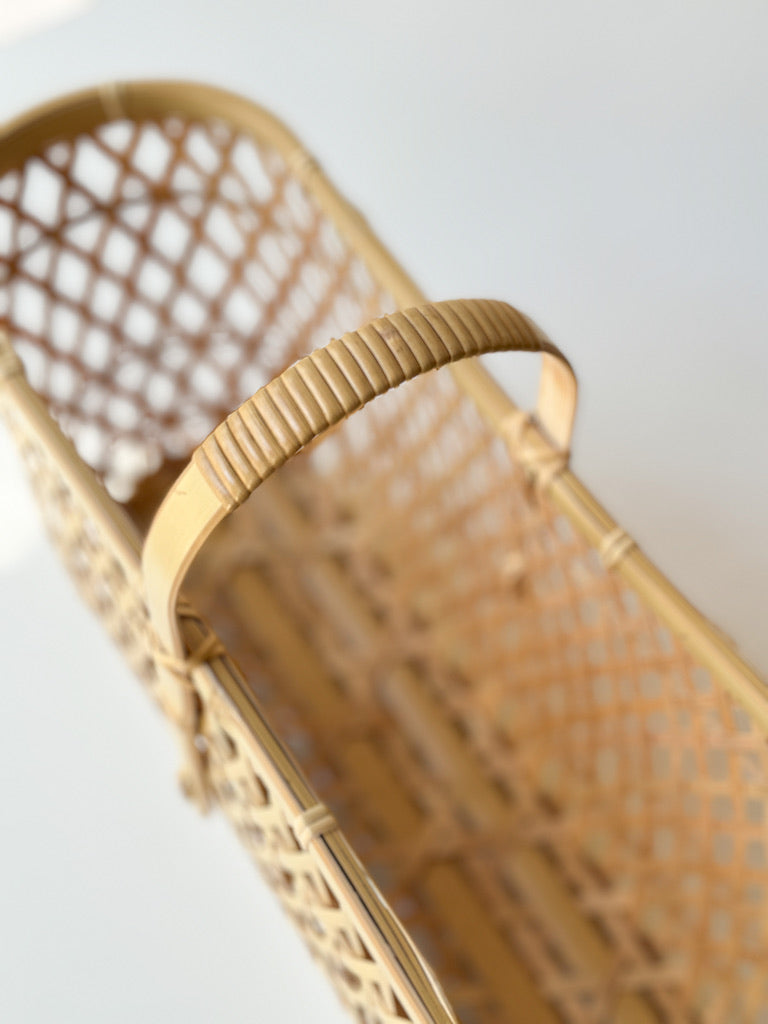 Bamboo Basket by Youn Minyoung - "Sukkiri Kaban", Oval