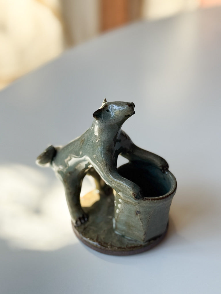 Nakadera kiln - Dog holding a cup!