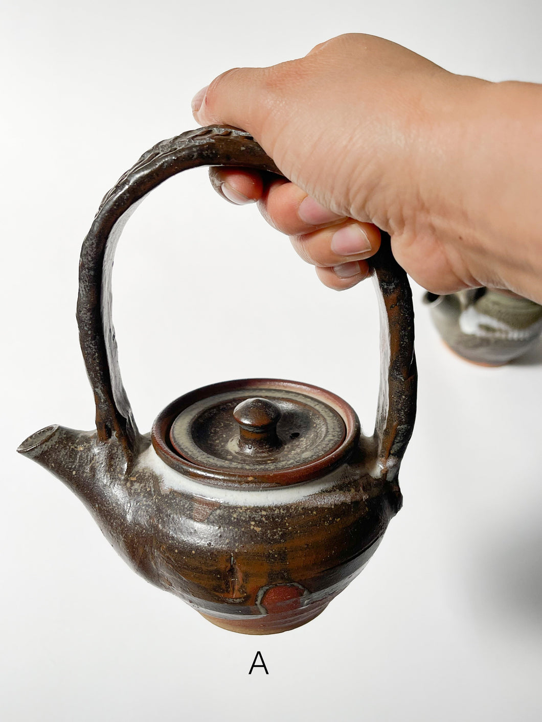 Nakadera kiln - Teapot with handle