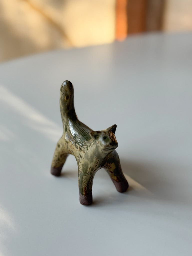 Nakadera kiln - Cat Ceramic Figurine