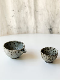 Moriyama Kiln -  "Teno" katakuchi bowl, Grey