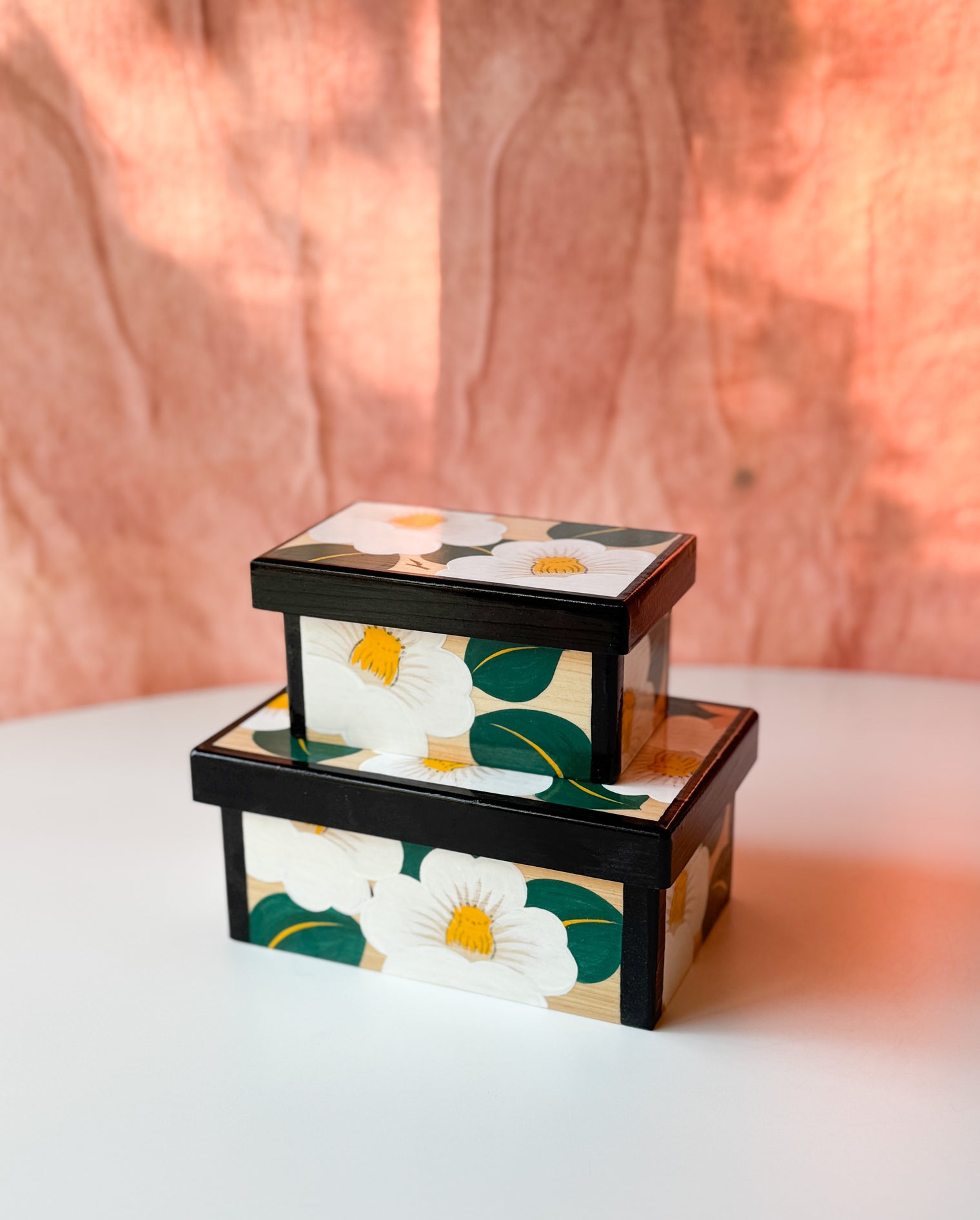 Sumioka Folk Toy Factory - "Hanatebako" Camellia Box, White