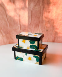 Sumioka Folk Toy Factory - "Hanatebako" Camellia Box, White