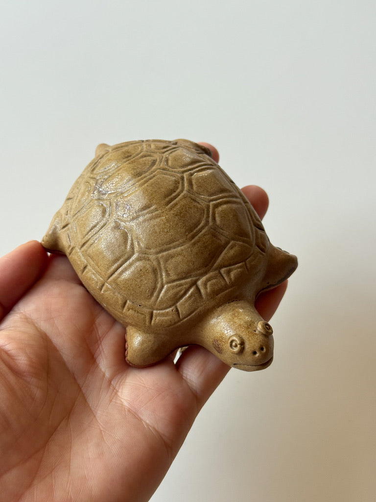 Nakadera kiln - Tortoise Paperweight