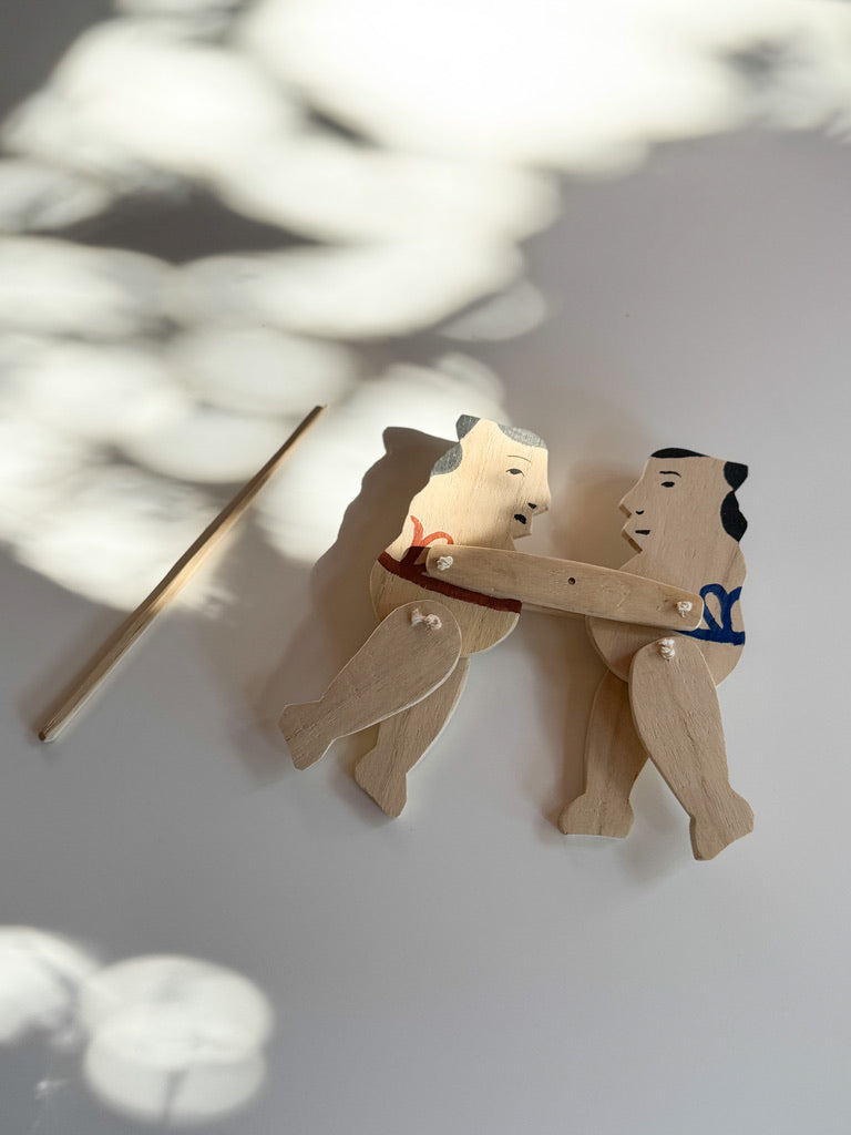 Tetsuji Kuwahara - Ita-zumo (Board Sumo) toy
