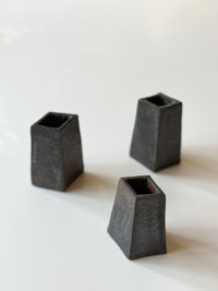 Issaki kiln -  Diamond shape mini vase