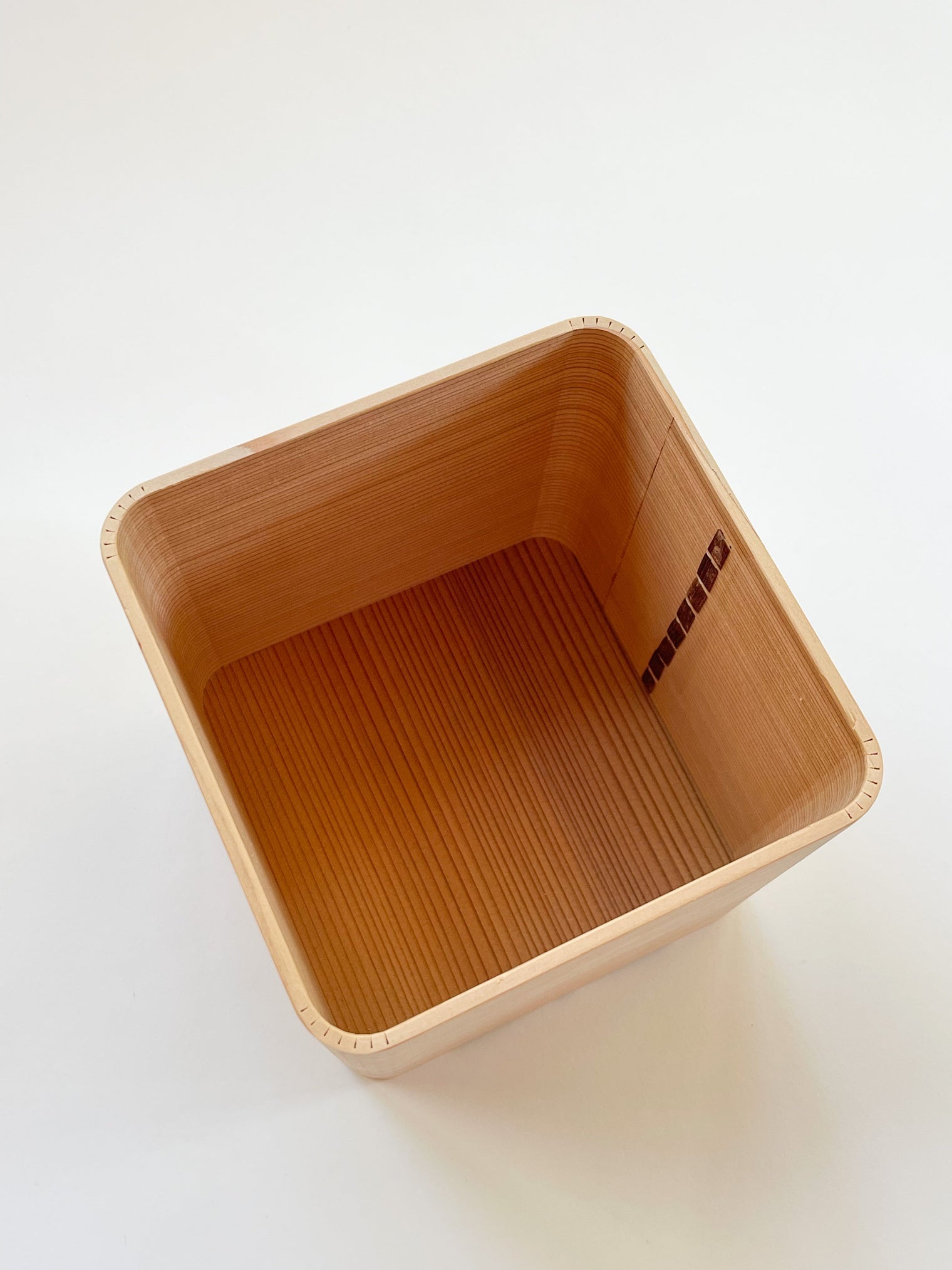 Shibatatoku Shouten - Cedar bread box