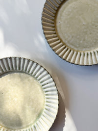 Yamanokuchi Kiln - "Rinka" Flower Plate