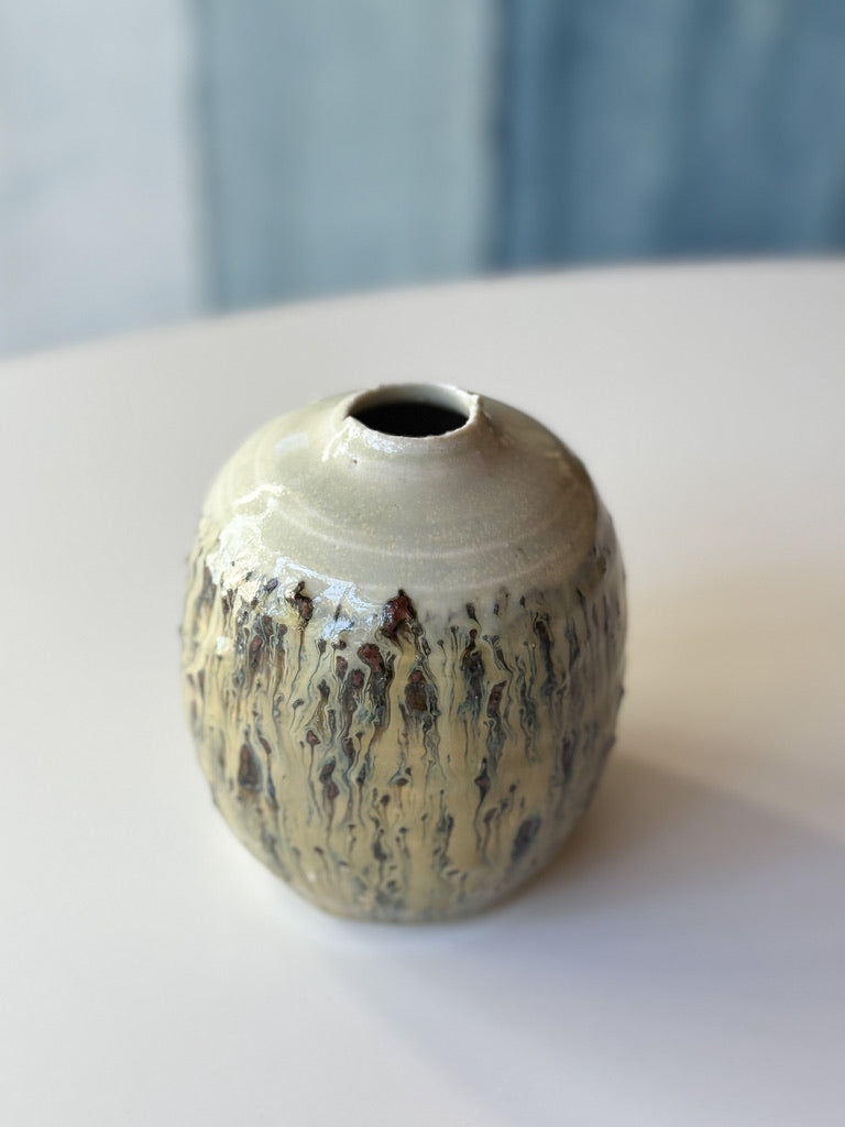 Chihiro Kiln -  Round Vase