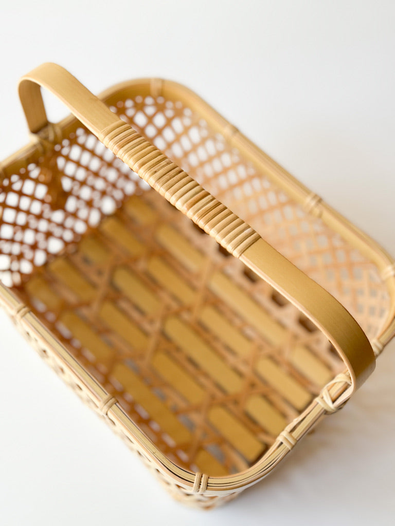 Bamboo Basket by Youn Minyoung - "Sukkiri Kaban", Medium