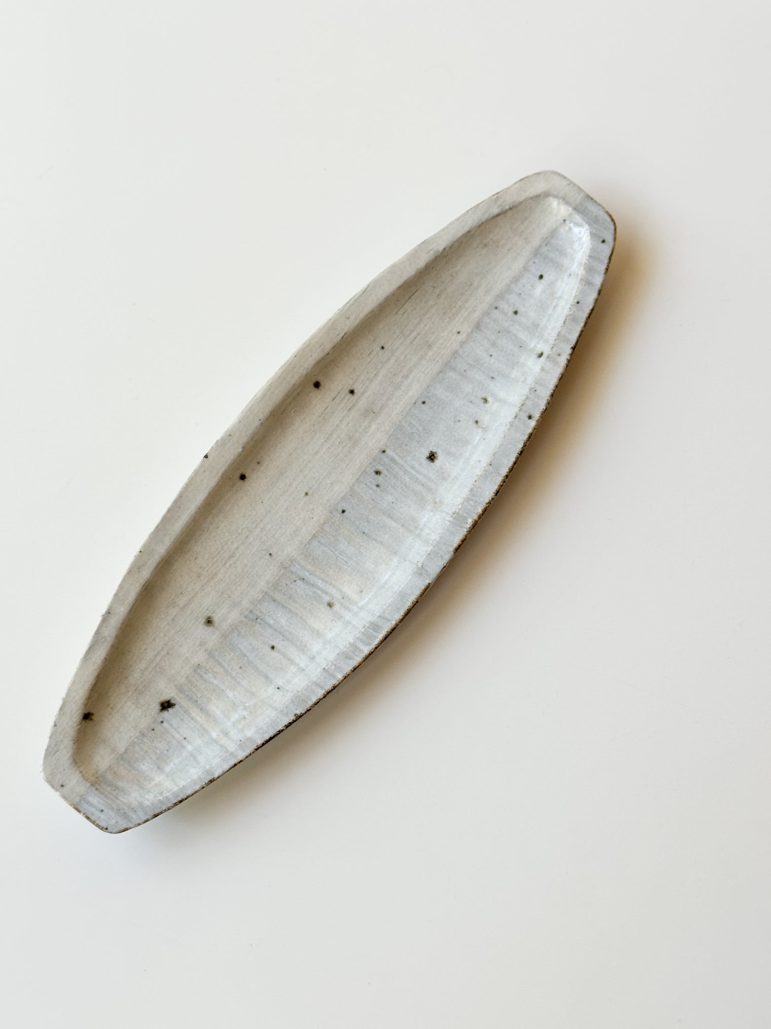 Moriyama Kiln - Leaf plate, white