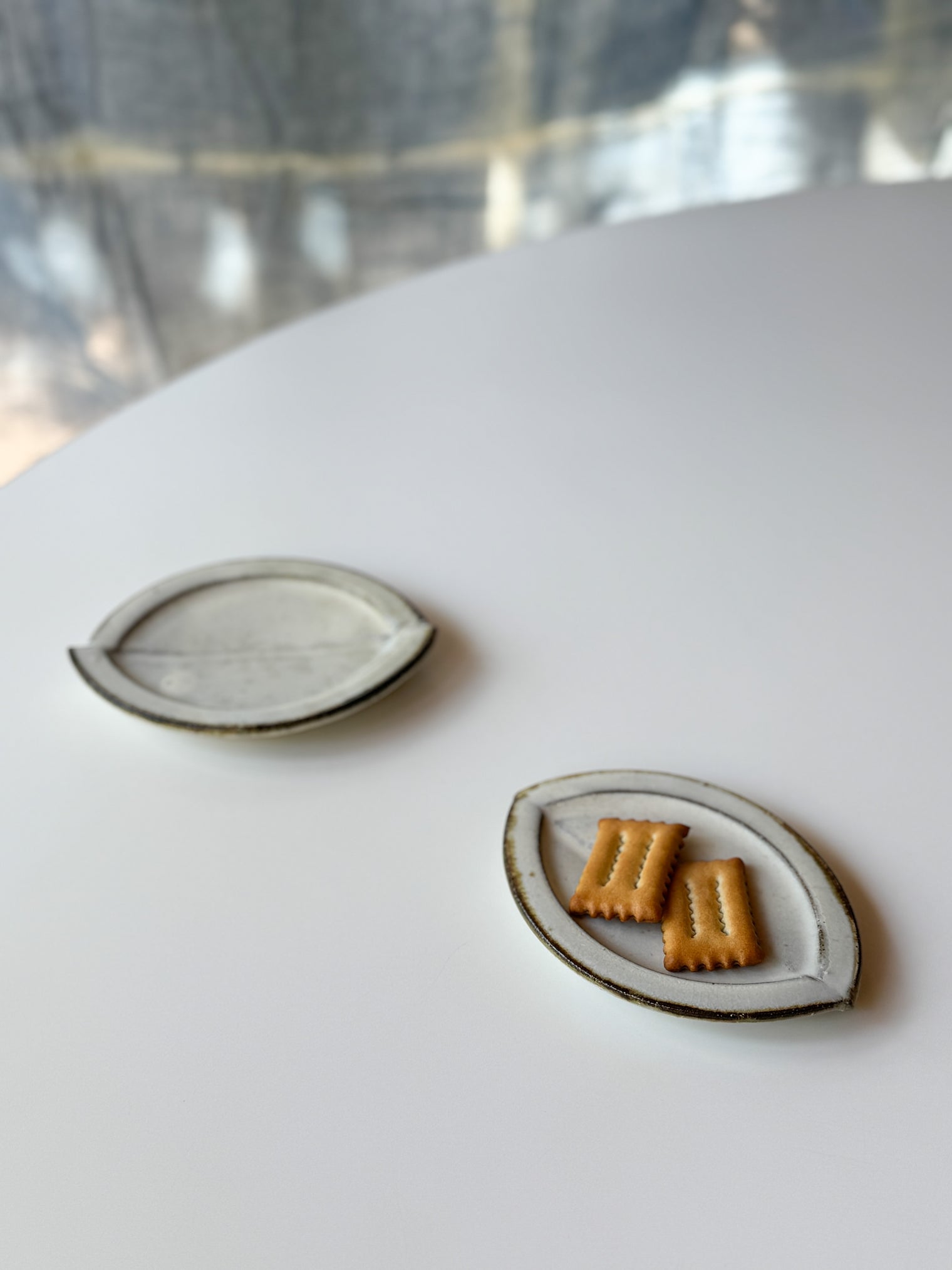 Issaki kiln - Small Leaf Plate