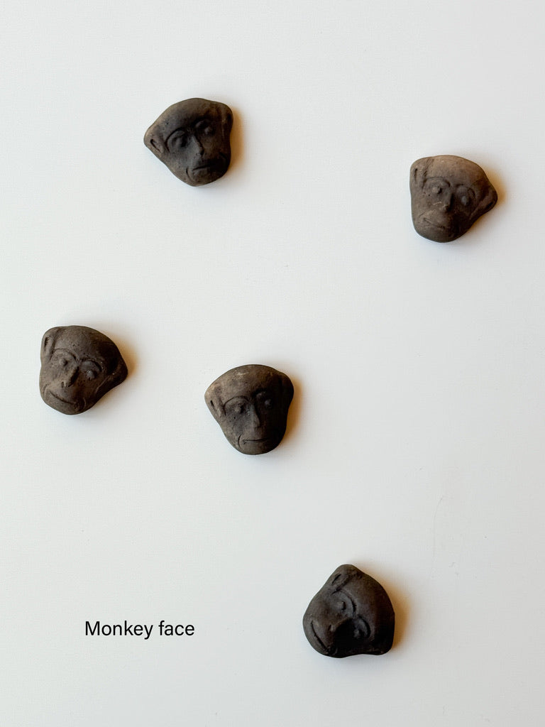 Clay doll - "Menko" Clay Chopsticks Rest