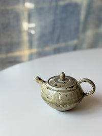 Yamanokuchi Kiln-  Smally Tea Pot, Haiyu