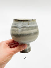 Load image into Gallery viewer, Issaki kiln -  Goblet stripes

