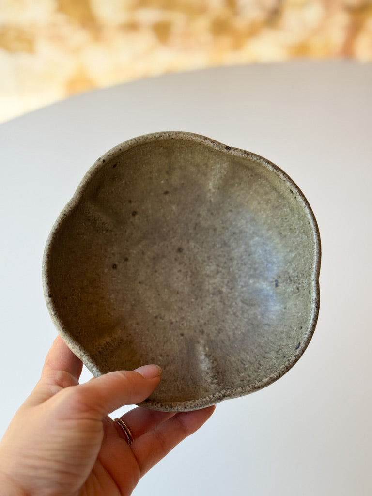 Moriyama Kiln - Plum Bowl, Tan