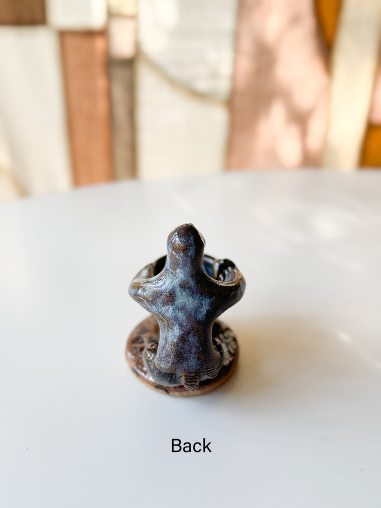 Nakadera kiln - Monkey holding a cup!