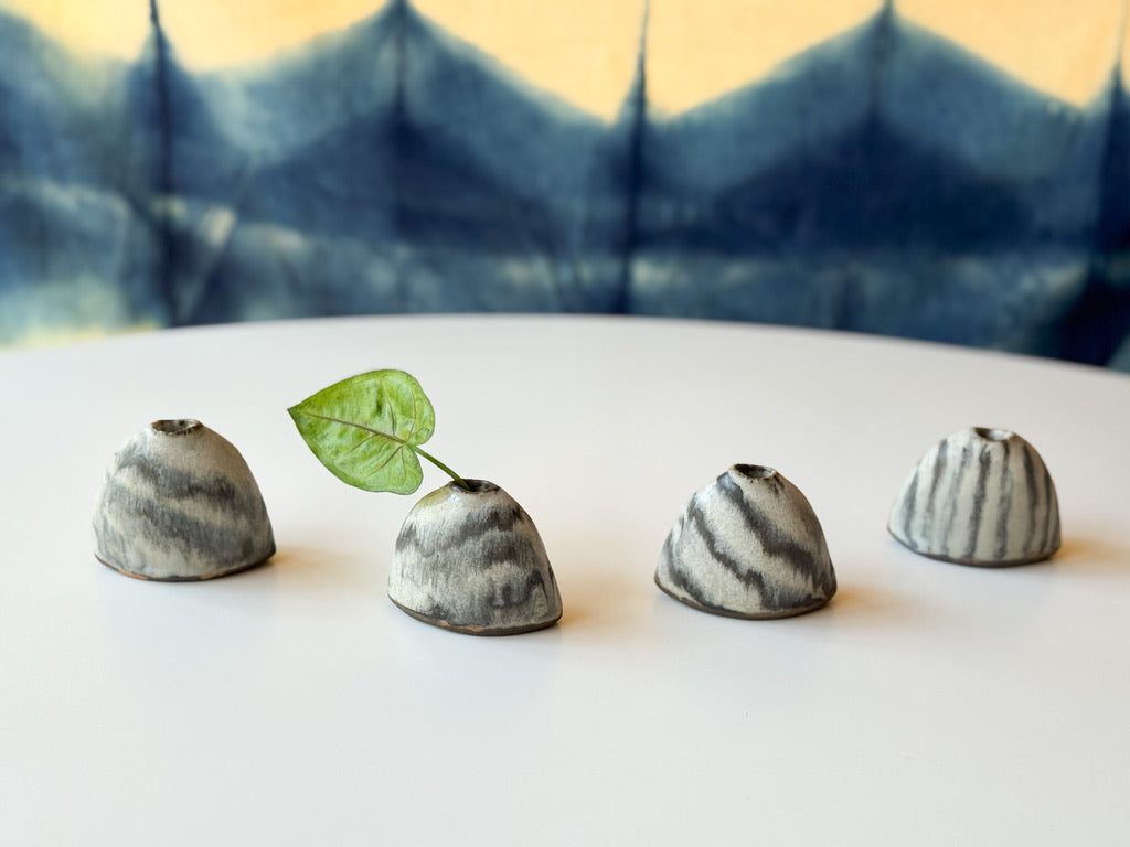 Issaki kiln - Mini bud vase, Stripe