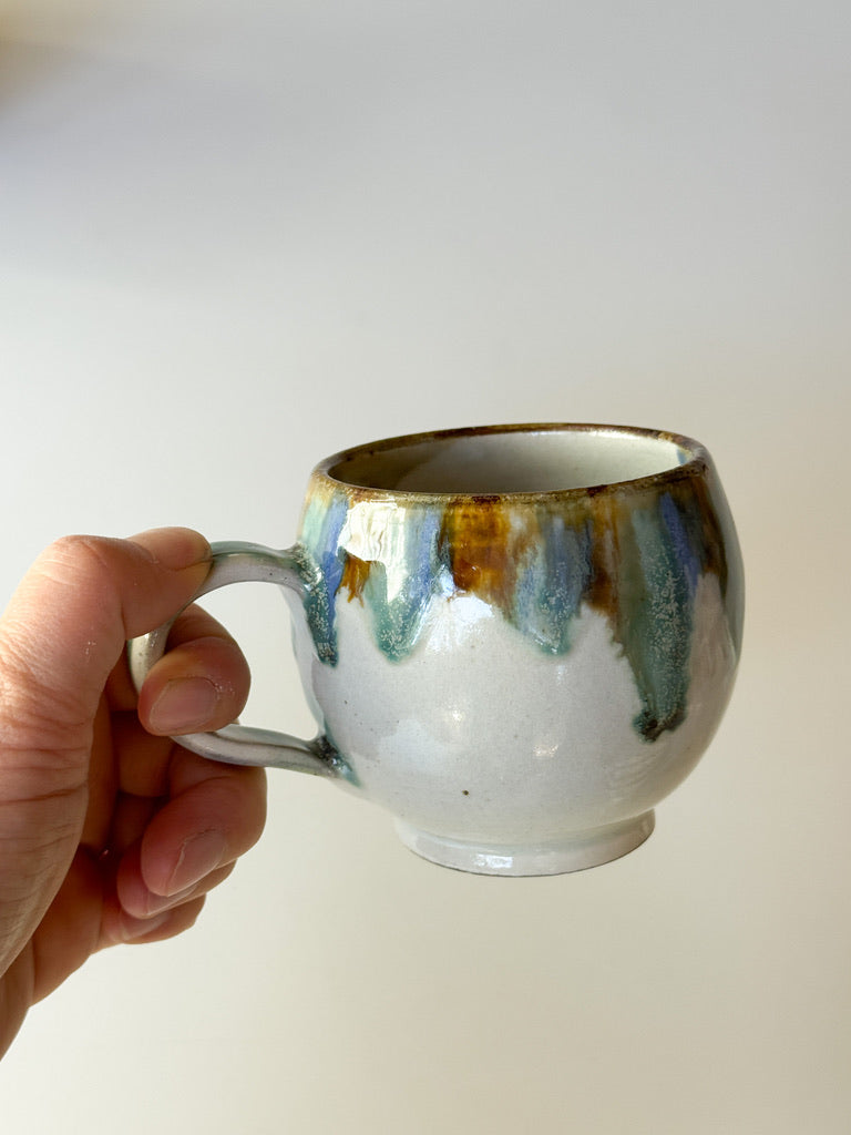 Chihiro Kiln -  "Yachimun" Round Mug Cup